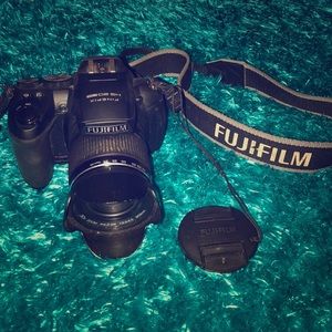 FujiFilm Bridge Camera